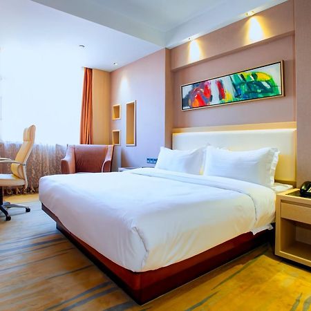 Meihao Mingyue Hotel International Finance City Keyun Road Metro Branch Гуанчжоу Екстер'єр фото